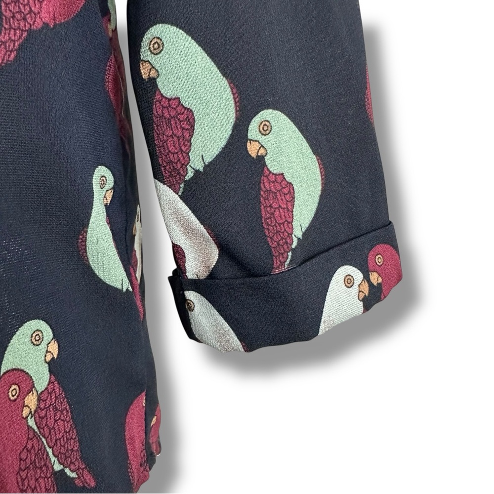 Frnch Parrot Bird Print Blouse Size S Navy Blue - Picture 3 of 8